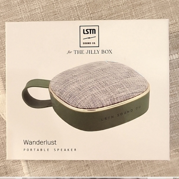 Fall Jilly Box Items: LSTN Wanderlust Travel Speaker and Cool to Connect Cards - Picture 2 of 5